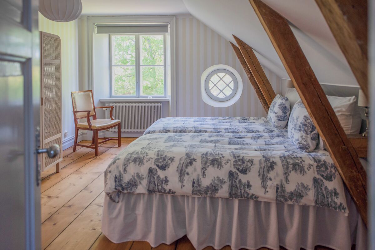 7 soverom, skrivebord, strykejern/-brett og wi-fi