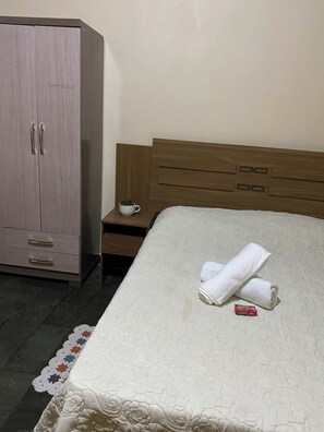 1 chambre, Wi-Fi, draps fournis