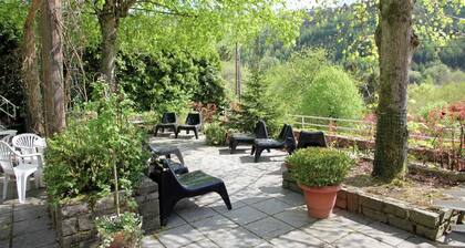 Mansión junto al río La Roche