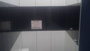 Single Room | Bathroom