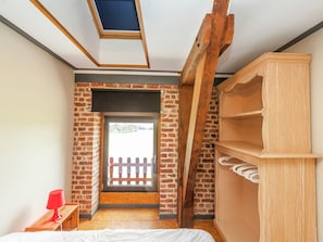 10 bedrooms, WiFi