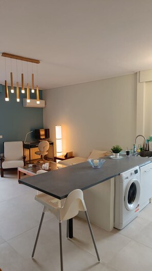 1 bedroom - Marikes Beach Apartment (Rafina-Pikermi)