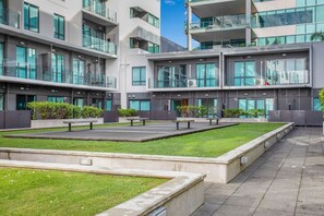 Property grounds - Quayside Quarters Apt close to Spark Arena (Auckland CBD)