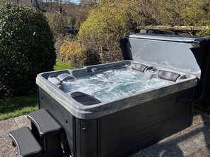 Utendørs boblebad
