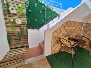 Outdoor dining - Refúgio da Vila (Alvor)