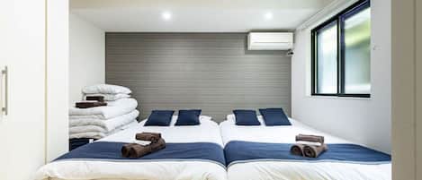 10 bedrooms, WiFi