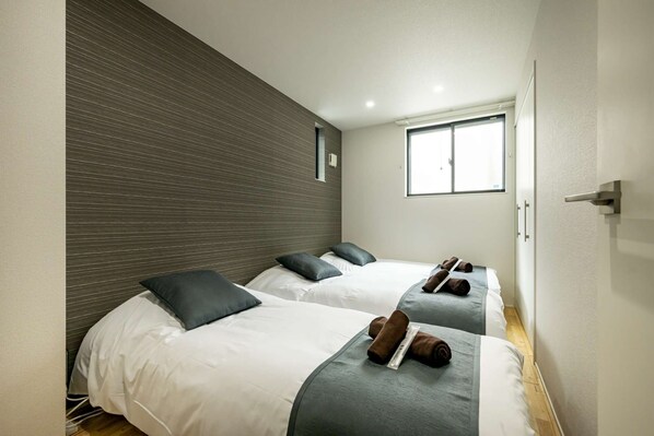 10 bedrooms, WiFi