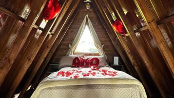 Chalé luxo, vista para o vale, ao lado da montanha | 1 quarto, roupas de cama premium, individualmente decorados