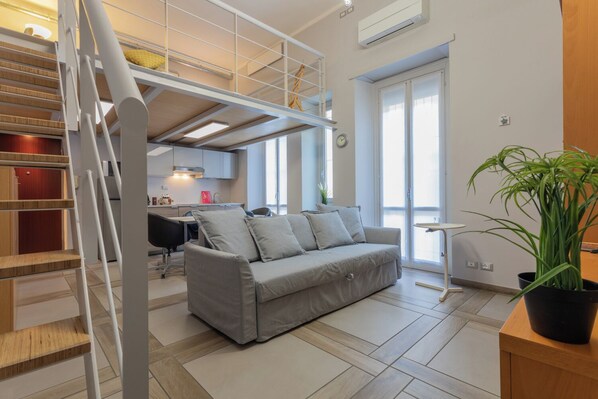 Apartment | Living area | TV - Studio degli Artisti by Wonderful Italy (Turin)