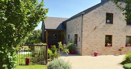 GŚte OrŚe des bois Ś Paliseul avec jardin