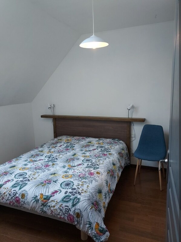 2 bedrooms, WiFi, bed sheets