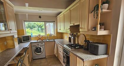 Cosy Home in Leicester