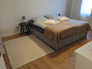 1 soveværelse, skrivebord, weekendseng, gratis Wi-Fi