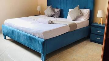 1 bedroom, iron/ironing board, WiFi, bed sheets