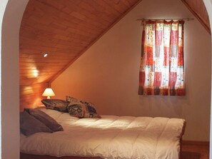 5 bedrooms, WiFi