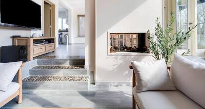 Villa with jacuzzi & sauna 500m from beach