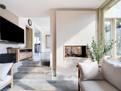 Villa with jacuzzi & sauna 500m from beach