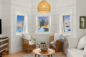 TV - Beachside Boho Retreat by Sydney Dreams (North Bondi)