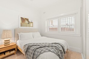 2 quartos, escrivaninha, ferros/tábuas de passar roupa, Wi-Fi