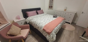 House | 2 bedrooms, free WiFi, bed sheets