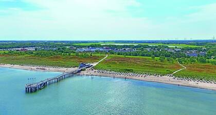 Appartement de vacances moderne Ă  KĂŒhlungsborn im GrĂŒnen