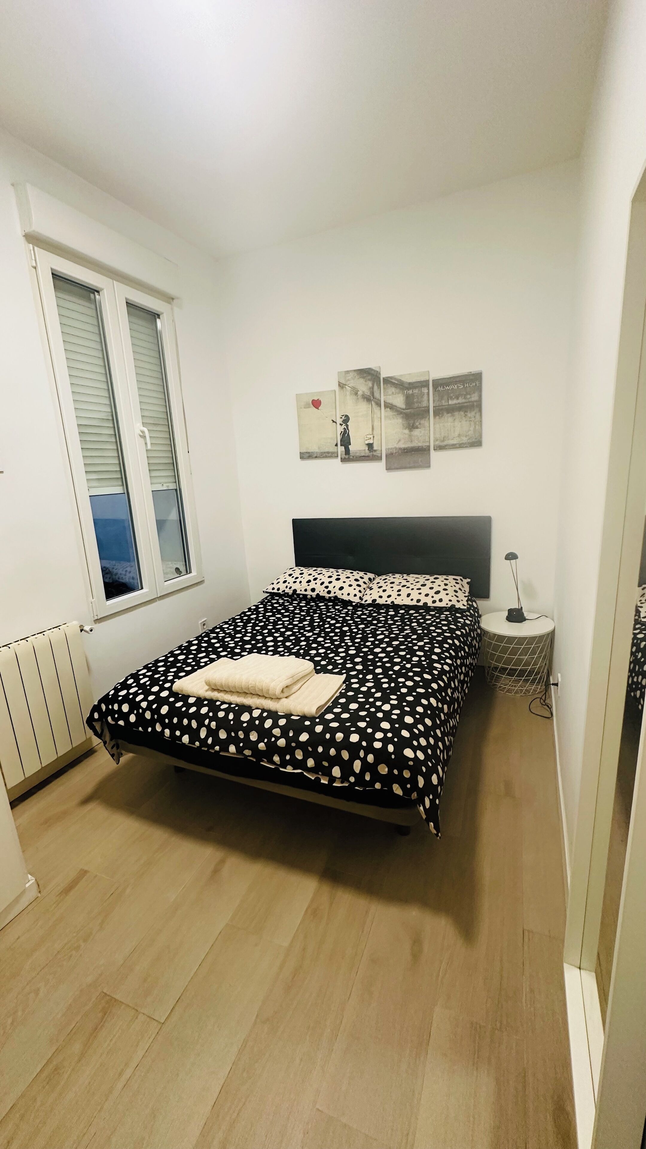 8 dormitorios, tabla de planchar con plancha, wifi y ropa de cama