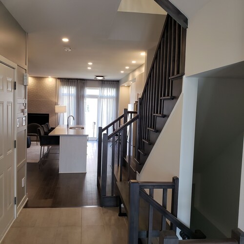 Quiet Gate-Away for Short-Term Stay - Minutes from Ottawa International Airport