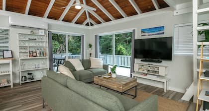 Villa de Paz, STJ 4 BR/2.5B, 2-8 guests Pool Private Renovated AC backup power