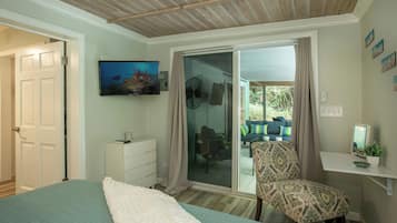 4 habitaciones, escritorio, tabla de planchar con plancha y wifi