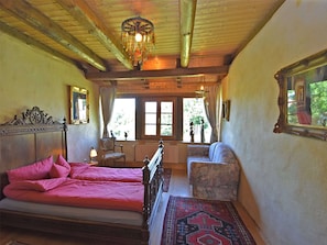 6 bedrooms, WiFi