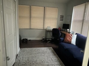 Interior - Family friendly spacious home! (Sanford)