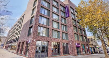 Premier Inn Swindon Town Centre