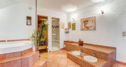 Apartment with wellness oasis