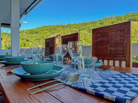Apartment, 2 Bedrooms, Kitchen, Mountain View | Terrace/patio