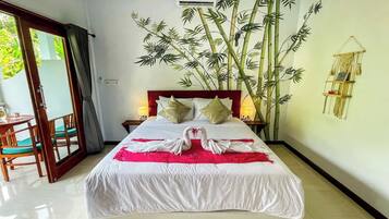 2 bedrooms, premium bedding, individually decorated