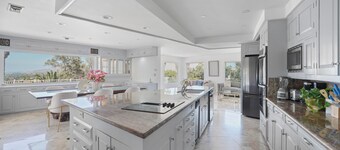 A Luxurious Getaway with Stunning Views