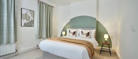 2 soverom, strykejern/-brett, wi-fi og sengetøy