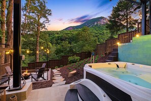 Terrace/patio - StayInOurSpace- Romantic getaway with views, walk to downtown, Hot tub, fire pit (Chimney Rock)