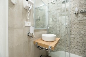 Comfort Room, Balcony, City View | Bathroom | Shower, rainfall showerhead, hair dryer, towels - Napoli Factory Guest House (Naples)
