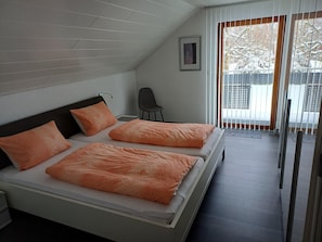 2 dormitorios, tabla de planchar con plancha, wifi