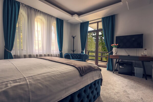 Egyptian cotton sheets, premium bedding, individually decorated - Villa Tom (Sinaia)