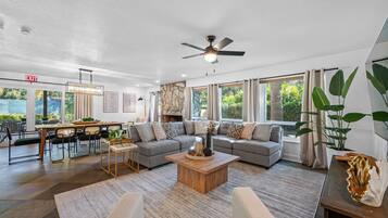 Casa (Multiple Bedrooms) | Interior