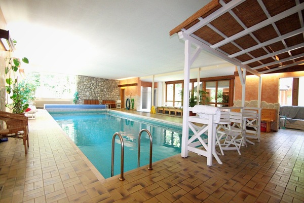 Holiday Home Swimming Pool