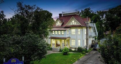 Marmora and Lake Inn Apartment