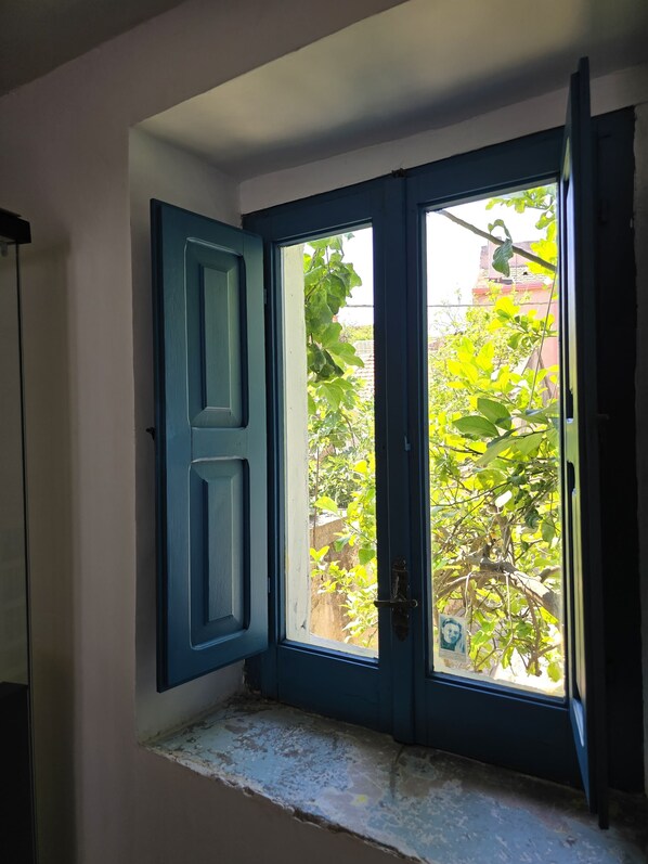 Interior - 'ngoppe A Castelluccia (Annunziata)