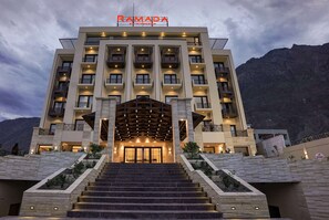 Exterior - Ramada Resort by Wyndham Gilgit (Gilgit)