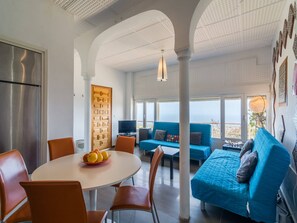 Televisio, takka, DVD-soitin