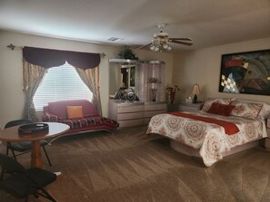 3 Schlafzimmer, Zimmersafe, Schreibtisch, Bügeleisen/Bügelbrett