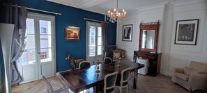 Dining - Charming house downtown ARCEAUX 140M2. 4 bedrooms. Possible Prkg (Montpellier)