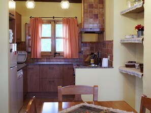 Mikrowelle, Ofen, Herdplatte, Geschirrspüler